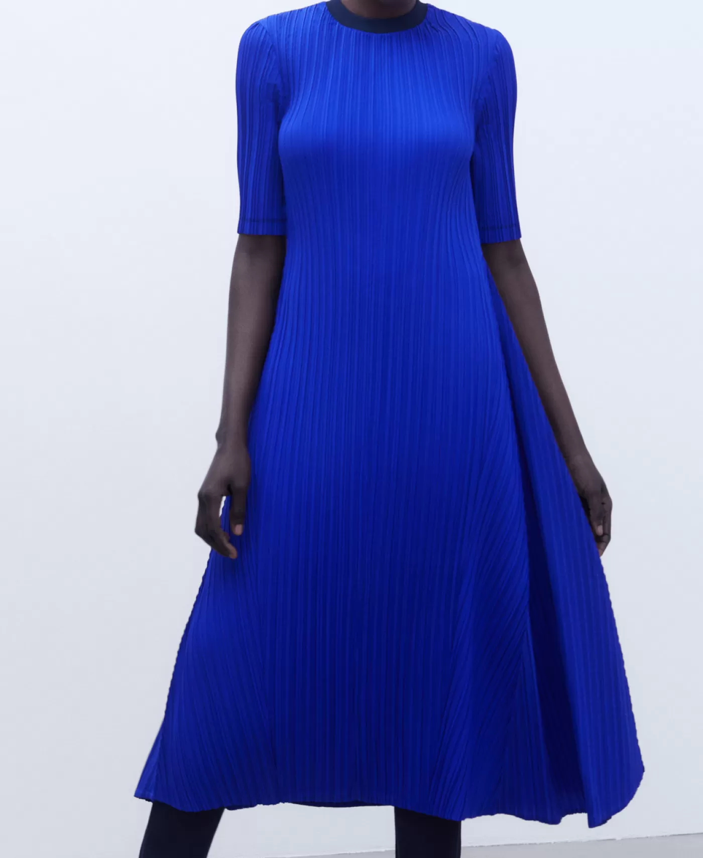Mujer Adolfo Dominguez Vestido Evase En Crinkle